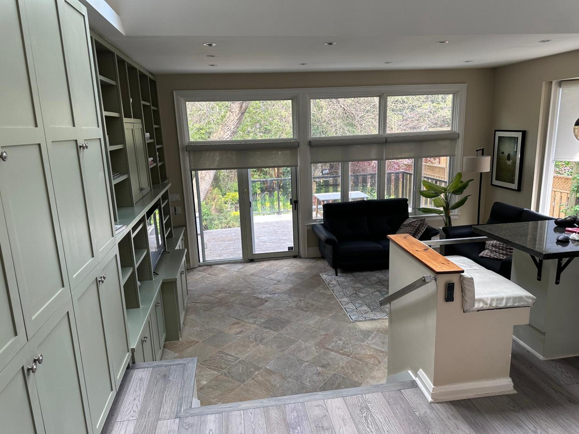 Double Bedroom On Up Or 3 Bedrooms In Basement Near Eglinton Subway Station Toronto Kültér fotó